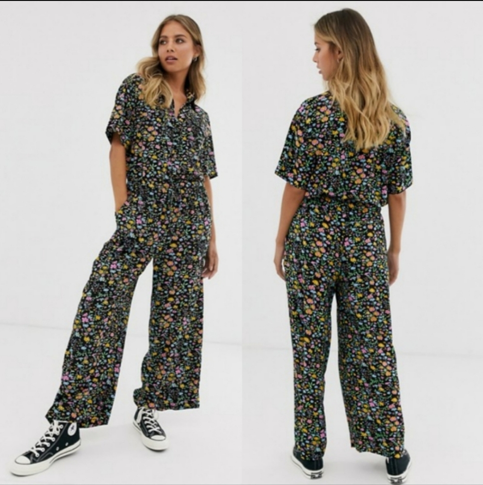 NWT Levi’s Jumpsuit